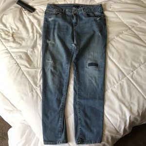 I ❤️ Ronson patched jeans- FREE- READ!!